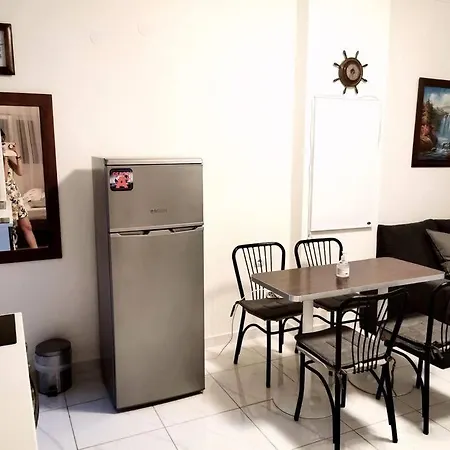Apartment With 3 Rooms Just 1 Min From The Beach And Free Public Parking Peraia  Exterior photo