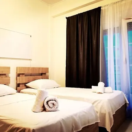 Apartment With 3 Rooms Just 1 Min From The Beach And Free Public Parking Peraia  Exterior photo